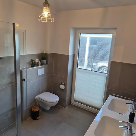 Riesiges Mit 4 Sz An Der Nordsee! Sauna Sehestedt (Lower-Saxony)